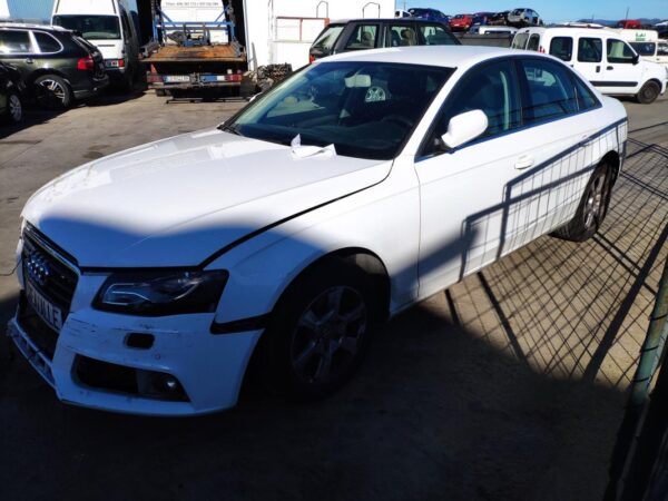 Despiece Audi A4 (B8 8K) 2.0 TDI (143 cv) Multitronic 2010 - Imagen 2