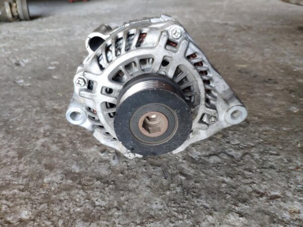 Alternador Mitsubishi ASX 1.8 DI-D DOHC MIVEC (150 cv) - Imagen 2