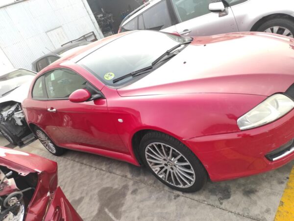 Despiece Alfa Romeo GT Coupe 1.9 16V JTD M-Jet (150 cv) 2008 - Imagen 2