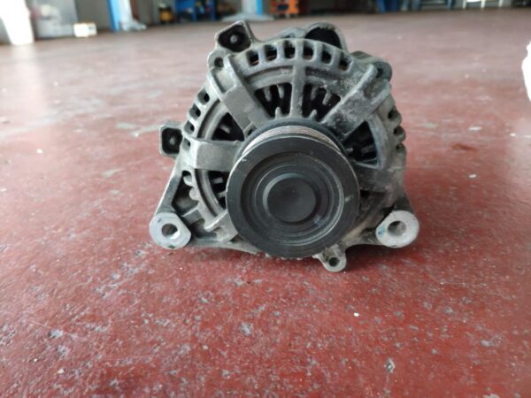 Alternador Hyundai Sonata V (NF) 2.0 CRDi 16V (140 cv) - Imagen 2