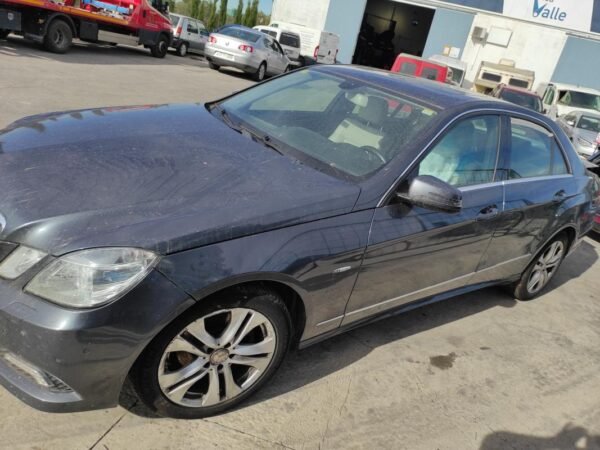 Despiece Mercedes Benz Clase E (W212) E 220 CDI (170  cv) Automatico DPF 2009 - Imagen 3