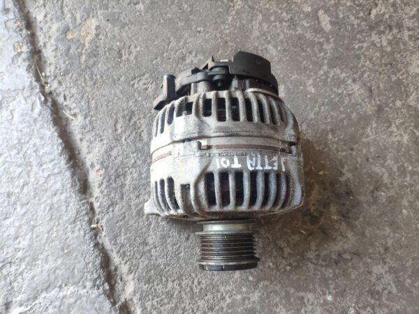 Alternador Volkswagen Jetta VI 1.6 (105 cv) TDI - Imagen 2