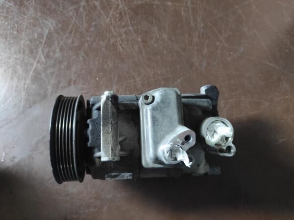 Compresor aire acondicionado Volkswagen Golf V 1.9 TDI (105 cv)