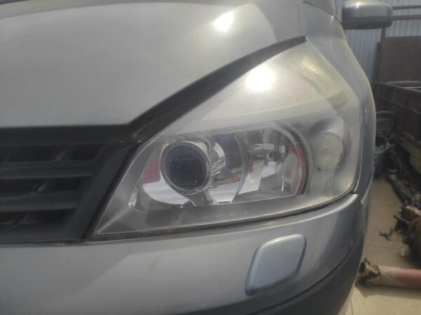 Faro izquierdo Renault Espace IV 2.2 dCi (150 cv)