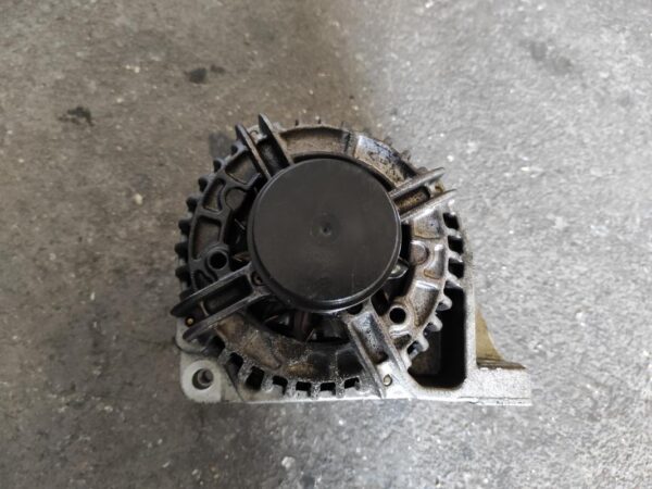 Alternador Volvo S60 2.4 D5 (163 cv) - Imagen 2