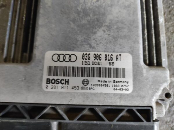 Centralita motor uce Audi A3 (8P) 2.0 TDI (140 cv) DSG - Imagen 2