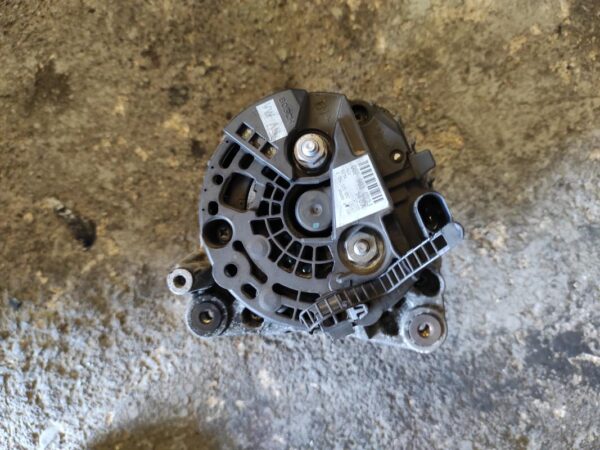 Alternador Audi A4 Avant (B7 8E) 2.0 TDI (140 cv) - Imagen 3