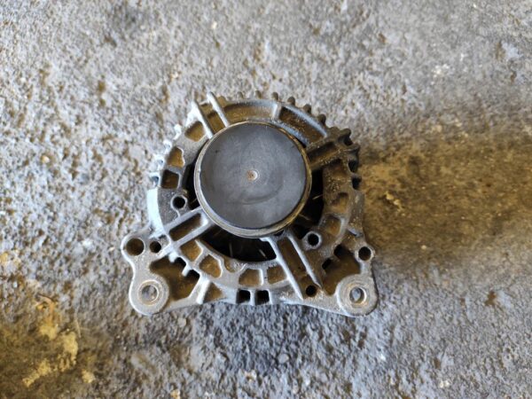 Alternador Audi A4 (B7 8E) 2.0 TDI (140 cv) Multitronic - Imagen 2