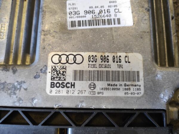 Centralita motor uce Audi A4 (B7 8E) 2.0 TDI (140 cv) Multitronic - Imagen 2