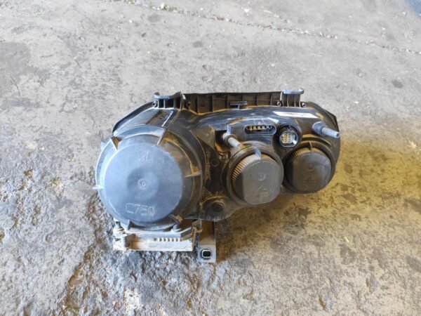 Faro izquierdo Alfa Romeo 159 Sportwagon 1.9 JTDM (150) - Imagen 2