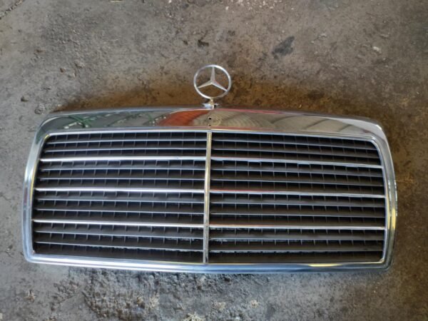 Rejilla delantera Mercedes Benz 250 (W124) 250 D (94 cv)