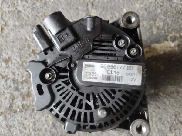 Alternador Peugeot 3008 HDI 110 (109 CV) - Imagen 4