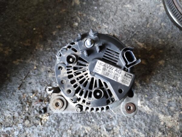 Alternador Volkswagen Passat (B6) 2.0 TDI (140 cv) - Imagen 3