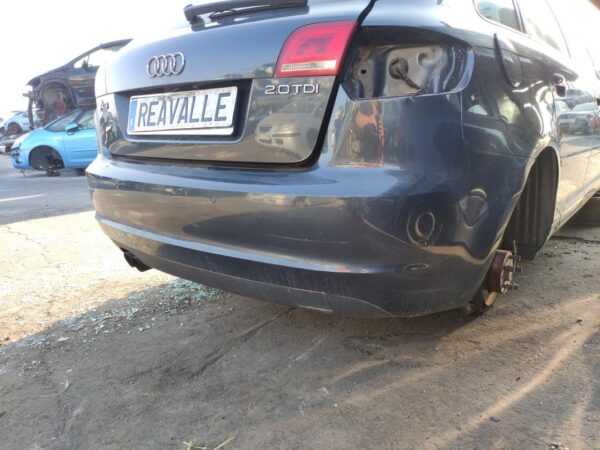 Paragolpe trasero Audi A3 (8P) Versión 2008 2.0 TDI (140 cv) DPF - Imagen 2