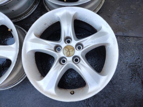 Llantas de 17 pulgadas Mitsubishi Grandis, 17x7JJ. - Imagen 5