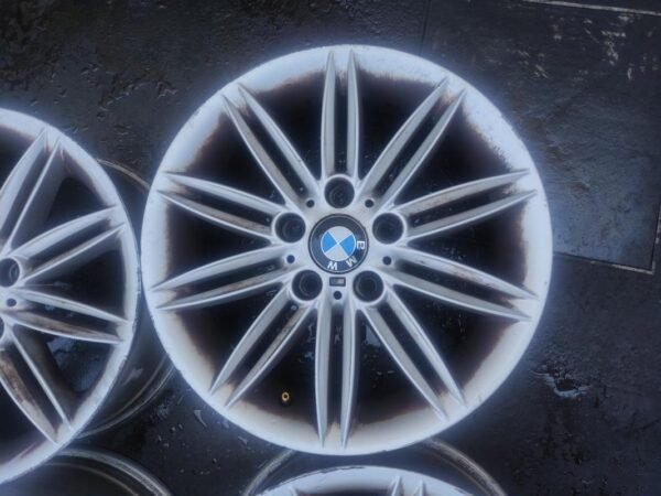 Llantas de 17 pulgadas BMW Serie 1 (E81), delanteras 7Jx17EH2+IS47, traseras 7 1/2x17EH2+IS47, Pack M. - Imagen 3