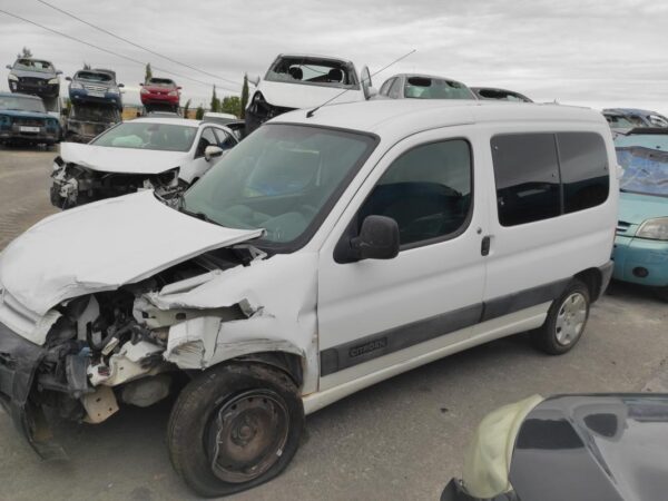 Despiece Citroen Berlingo II 1.6 HDi (75  cv) 2010 - Imagen 3