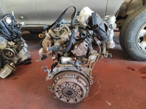 Motor Toyota Yaris II 1.4 D-4D (90 cv) - Imagen 3