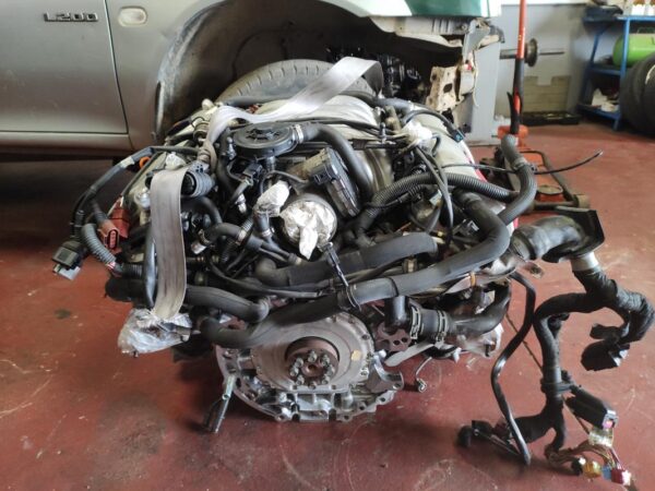 Motor Audi A8 (D3, 4E) 4.2i V8 40V (335 cv) quattro Tiptronic - Imagen 2