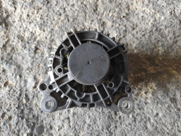 Alternador Volkswagen Passat (B5) 1.9 TDI (130 cv) - Imagen 2