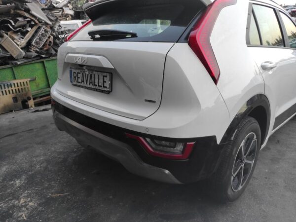 Paragolpe trasero Kia Niro 1.6 GDI (105 cv) - Imagen 2