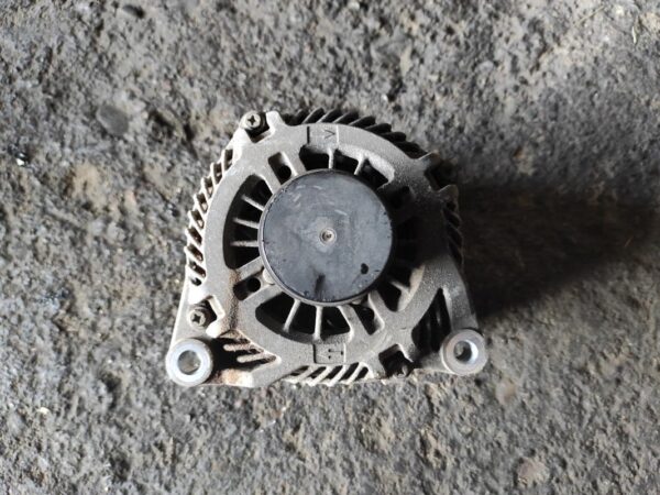 Alternador Peugeot 407 2.0 HDi (136 cv) - Imagen 2