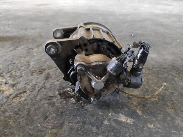 Alternador Nissan Patrol Hardtop (K260) 2.8 D (76 cv) - Imagen 3