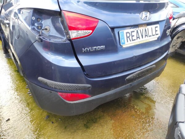 Paragolpe trasero Hyundai ix35 1.7 CRDi (115 cv) - Imagen 2