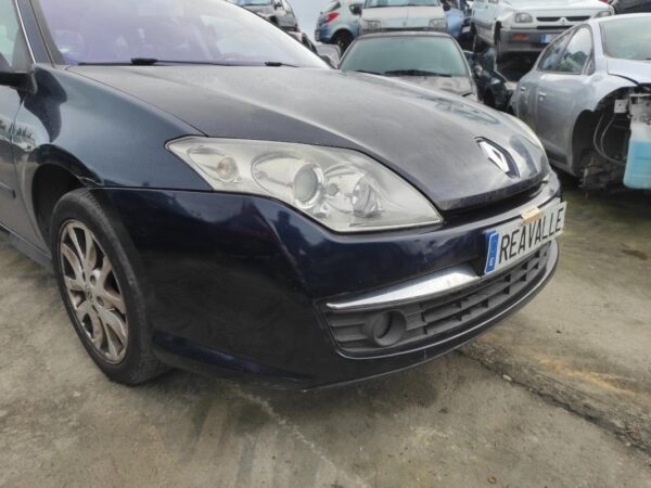 Paragolpe delantero Renault Laguna III Grandtour 2.0 dCi FAP (150 cv) - Imagen 3