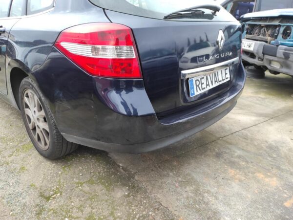 Paragolpe trasero Renault Laguna III Grandtour 2.0 dCi FAP (150 cv) - Imagen 2