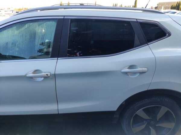 Puerta trasera izquierda Nissan Qashqai II 1.5 dCi (110 cv)