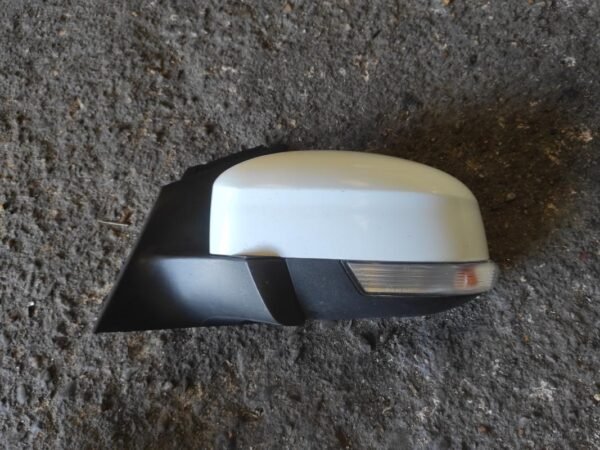 Retrovisor izquierdo Ford FOCUS III 1.5 TDCi (120 CV)