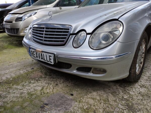 Paragolpe delantero Mercedes Benz Clase E (W211) E 270 CDI (177 cv) - Imagen 2