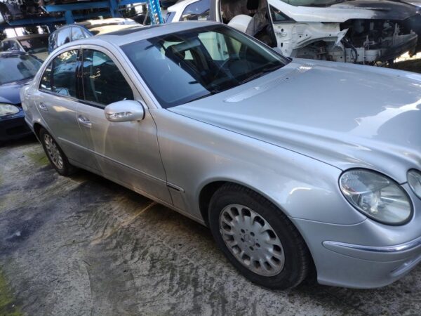 Despiece Mercedes Benz Clase E (W211) E 270 CDI (177 cv) 2003 - Imagen 2