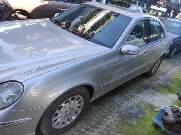 Despiece Mercedes Benz Clase E (W211) E 270 CDI (177 cv) 2003 - Imagen 3