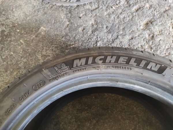 Juego de Neumáticos Michelin 225/45R17. - Imagen 3