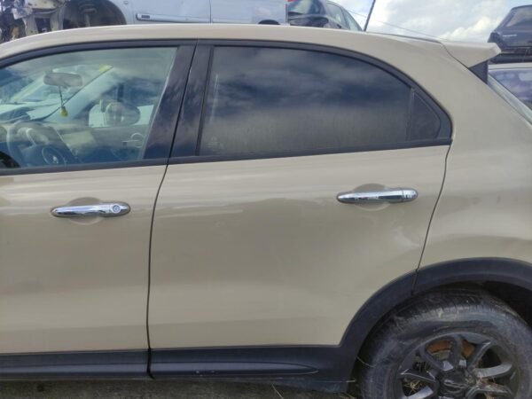 Puerta trasera izquierda Fiat 500X 1.6 (110cv)