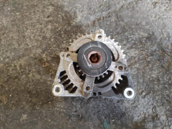 Alternador Ford Focus II Hatchback 1.6 TDCi (90 cv) - Imagen 2